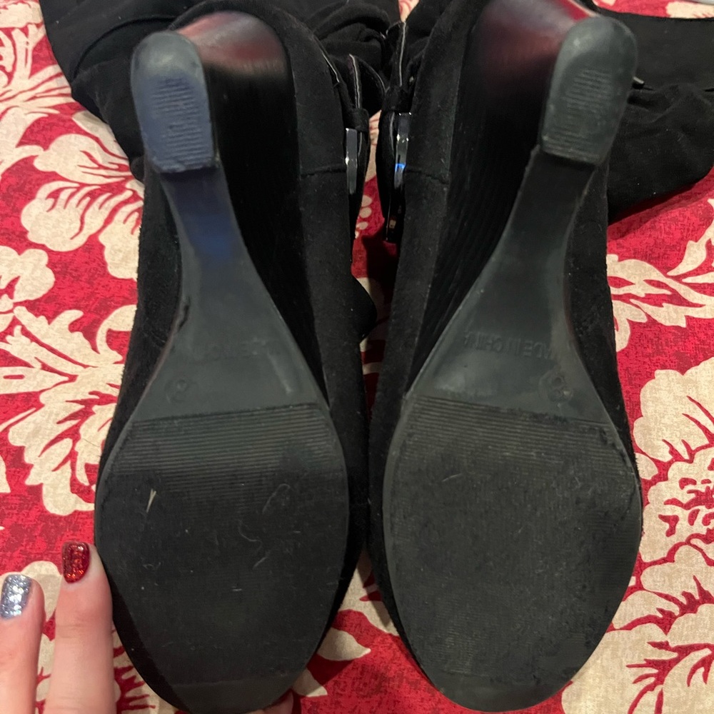 Black boots
